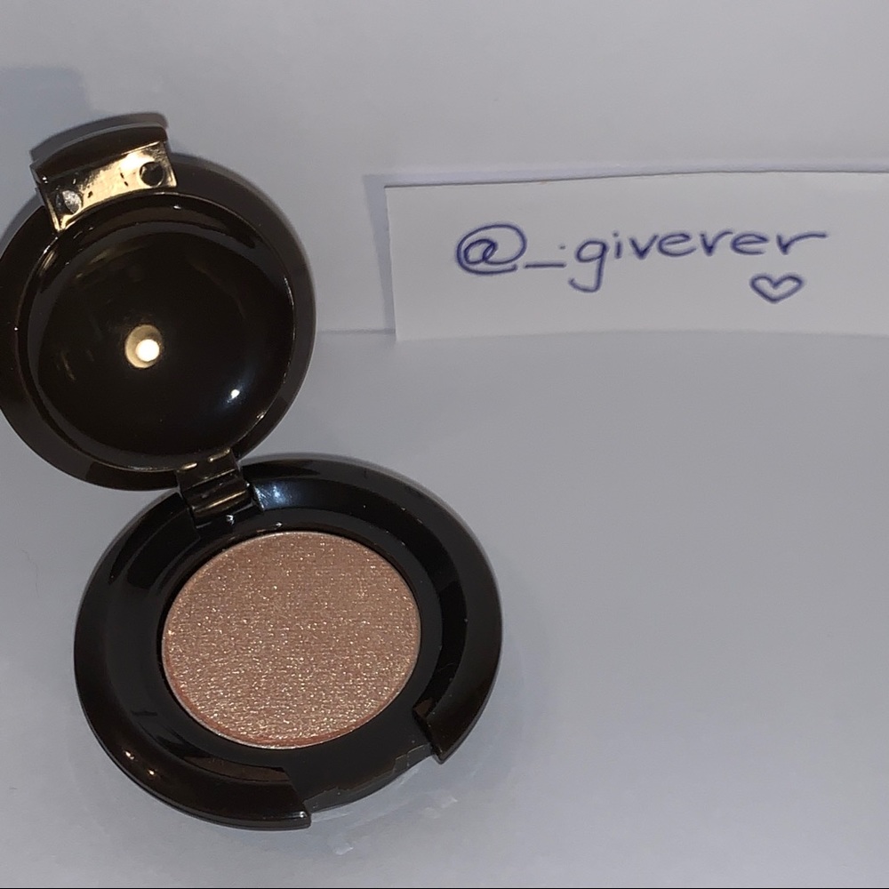 Champagne Pop BECCA Shimmering Skin Perfector Pressed Mini